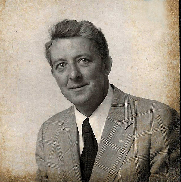 Photo of photos/Gordon Paul MacLennan b1933 portrait c1960
